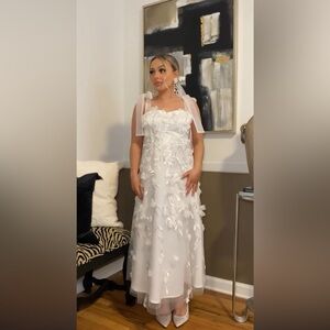 Elegant White Floral Dress